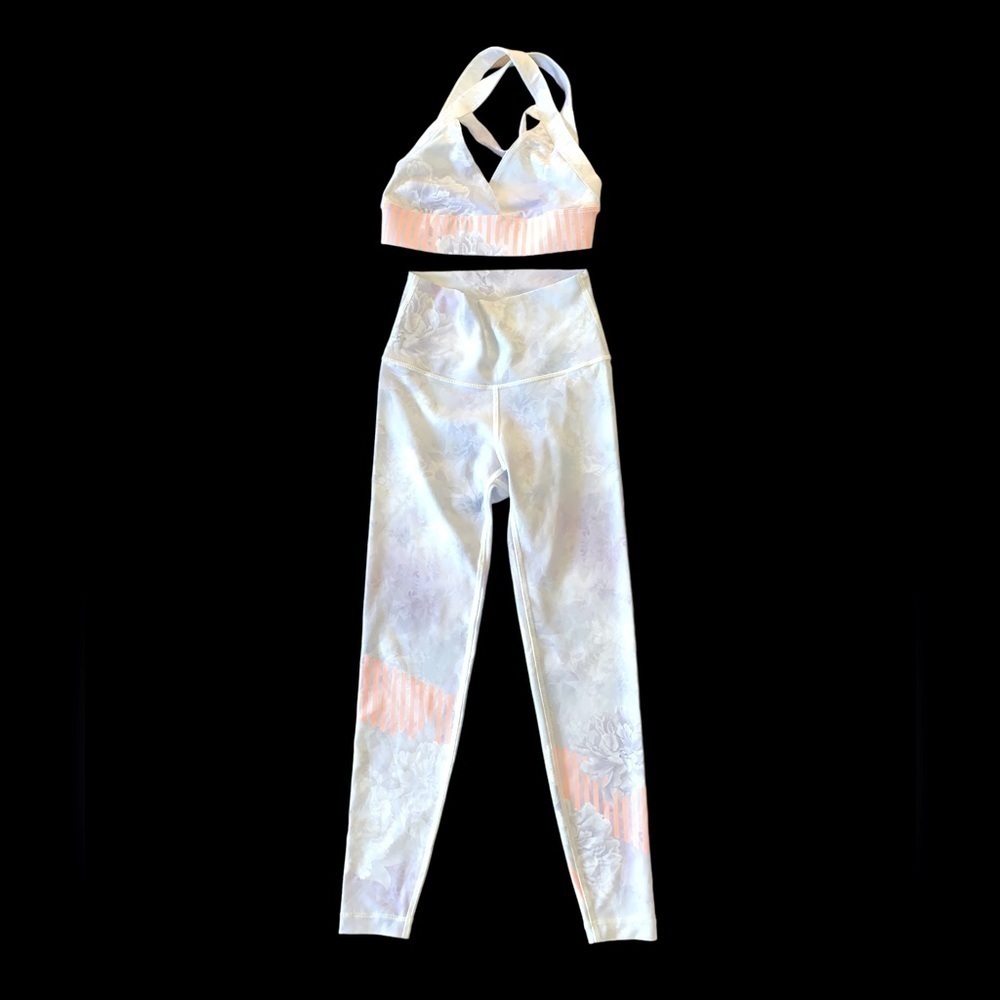 WEAR IT TO HEART 2 PC SET